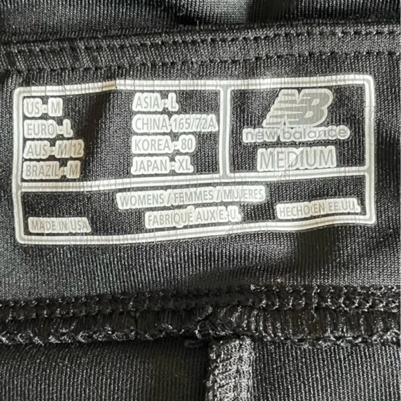 New Balance | Black Stretch Wrap Front Athletic Skort, Medium - Picture 5 of 6